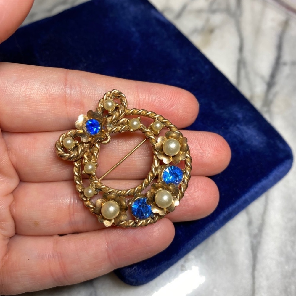 Vintage Brooch - Picture 2 of 3